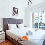 Apartment #209 Modern Bright & Stylish *