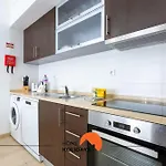 #209 Modern Bright & Stylish Apartment