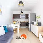#209 Modern Bright & Stylish *