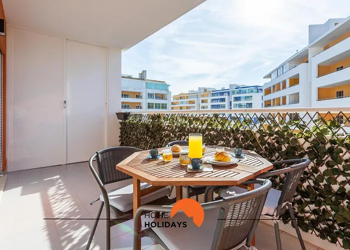 #209 Modern Bright & Stylish Apartament