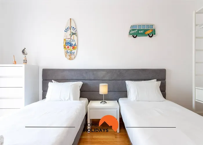 #209 Modern Bright & Stylish Portimão