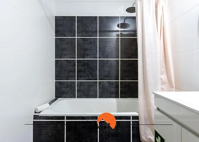 #209 Modern Bright & Stylish Portimão